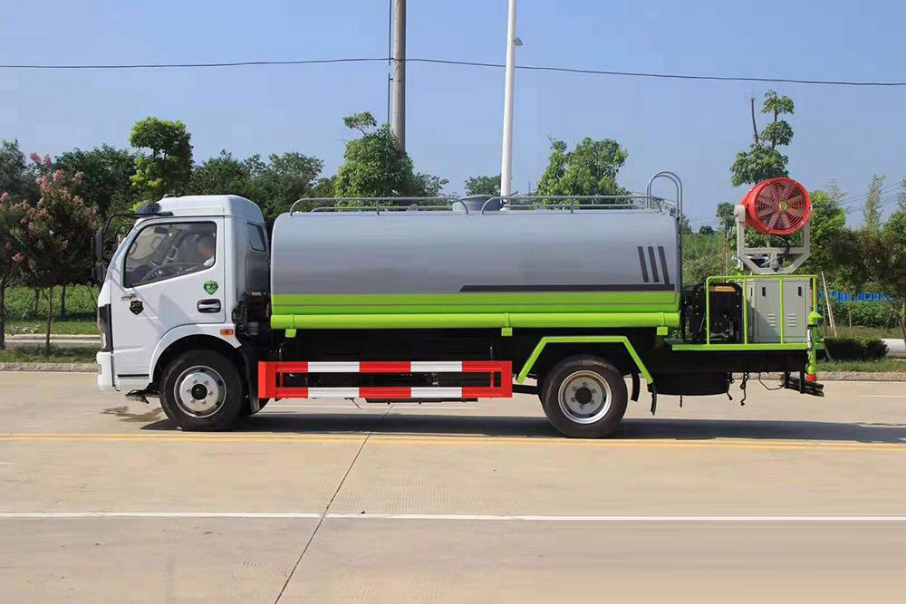 東風(fēng)D7/8立方霧炮車30米