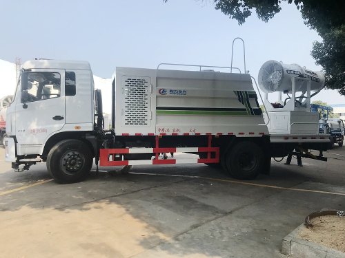 東風(fēng)專底噴霧霧炮車10立方/50-100米霧炮