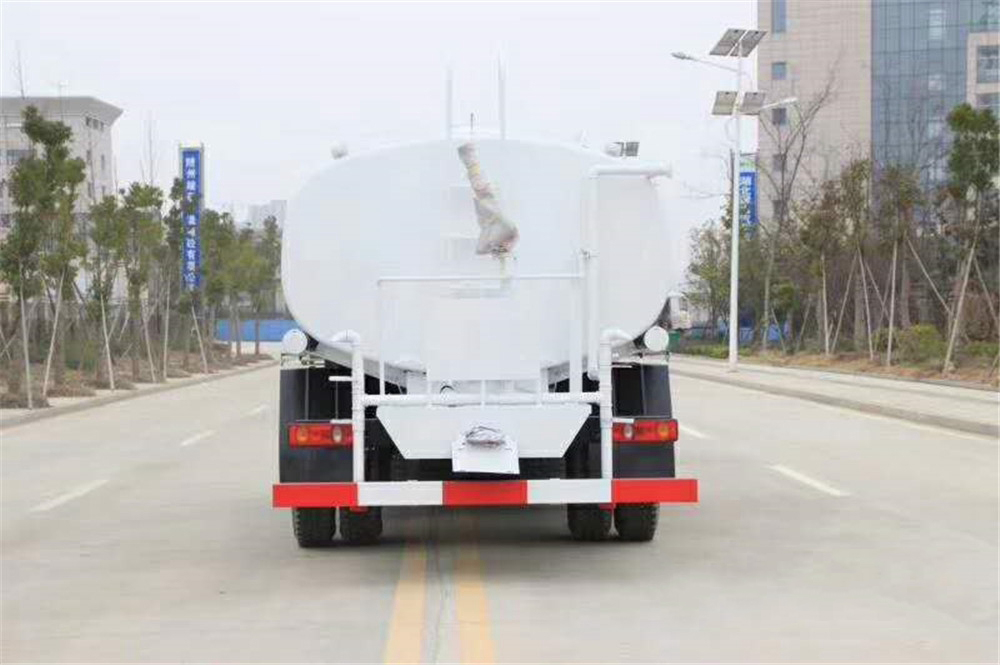 東風(fēng)D1L/12立方灑水車
