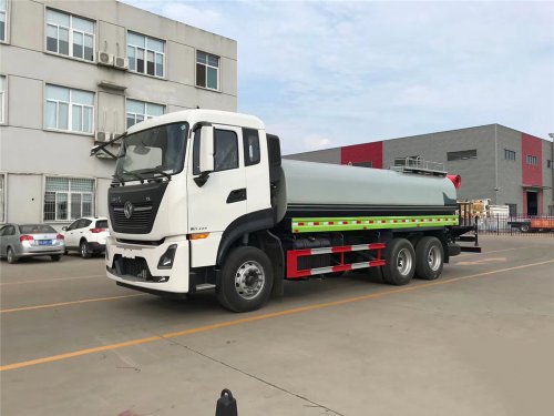 東風(fēng)天龍后雙橋18立方霧炮車30-50米