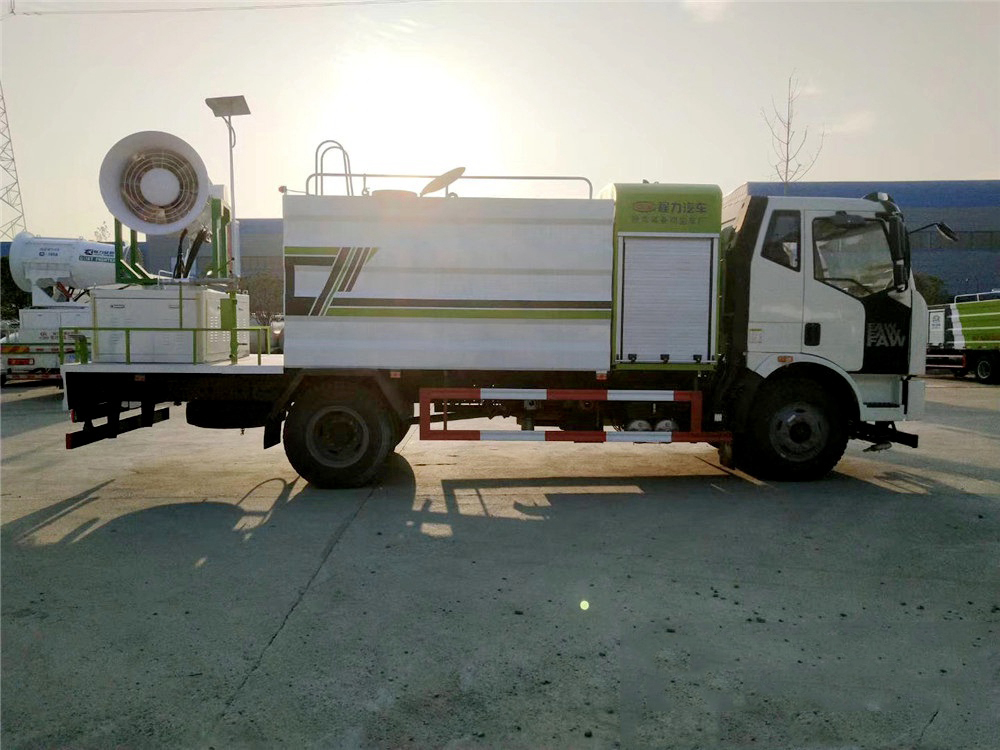解放J6L/12立方抑塵車50-100米