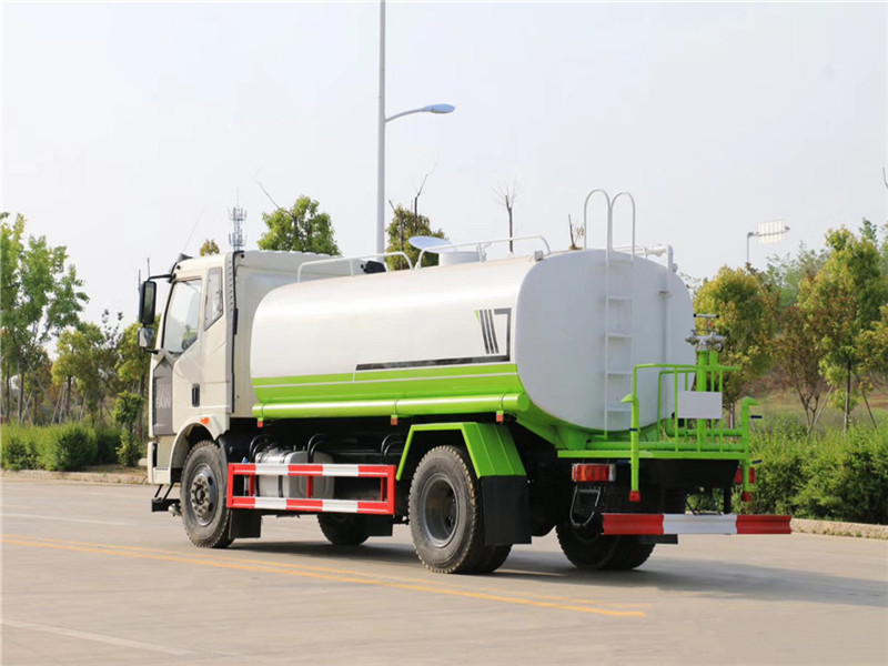 解放14立方灑水車