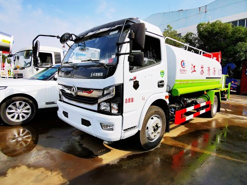 東風(fēng)大多利卡霧炮灑水車9立方/30-40米霧炮