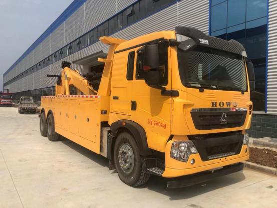 重汽豪沃拖吊聯(lián)體黃牌清障車