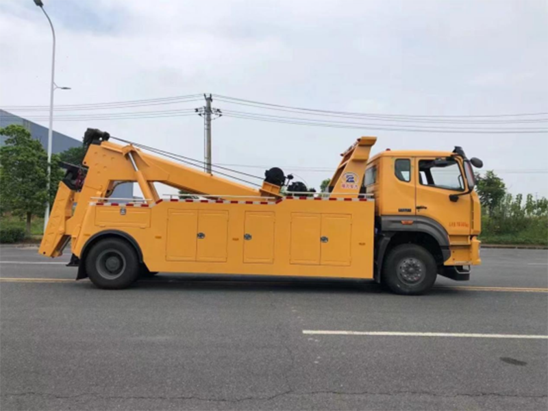 重汽豪瀚拖吊聯(lián)體黃牌清障車