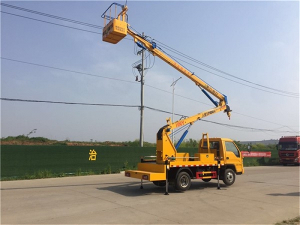 福田13.5米高空作業(yè)車