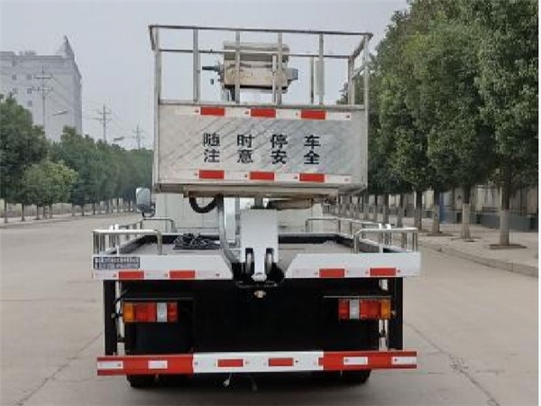 江鈴18米伸縮臂高空作業(yè)車(chē)