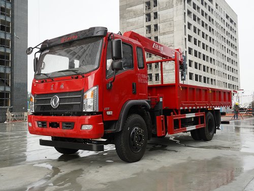 東風(fēng)D912小黃牌長(zhǎng)威6.3噸三節(jié)直臂吊機(jī)隨車吊