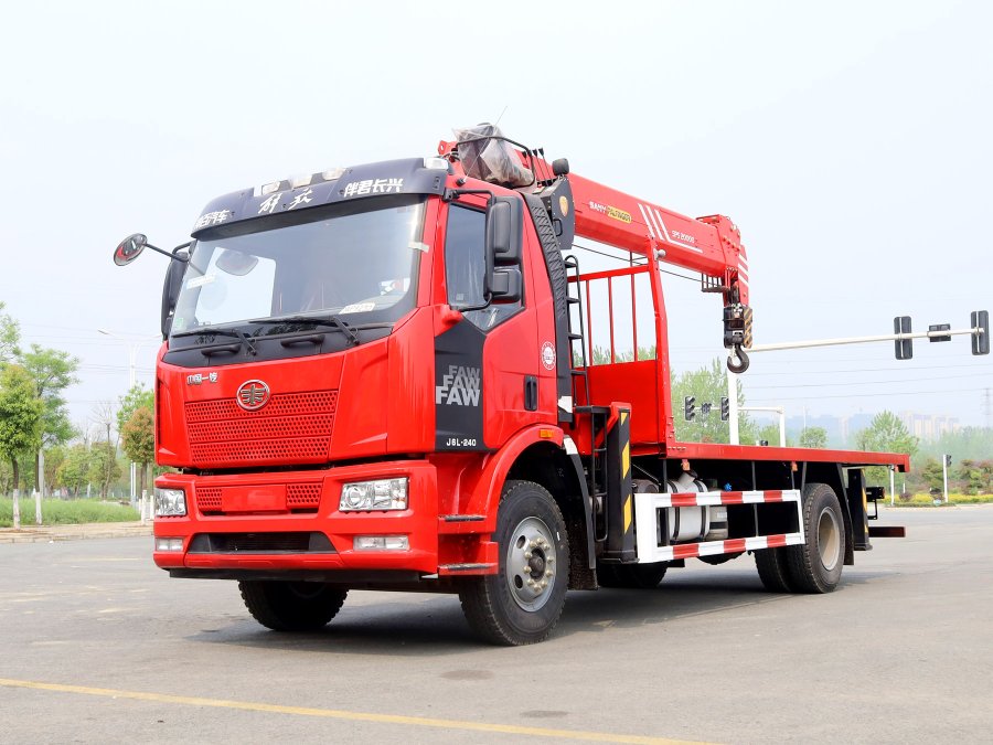 解放J6L單排駕駛室三一8噸直臂式吊機(jī)隨車吊
