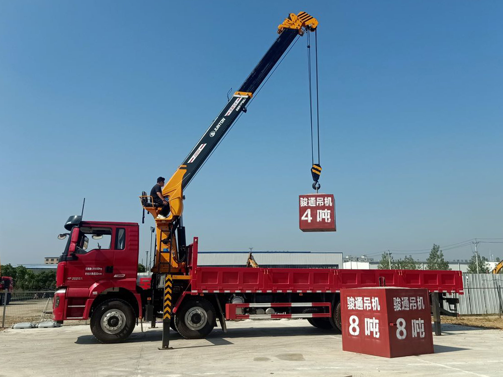 陜汽軒德翼3前四后八駿通12噸5節(jié)臂隨車(chē)吊