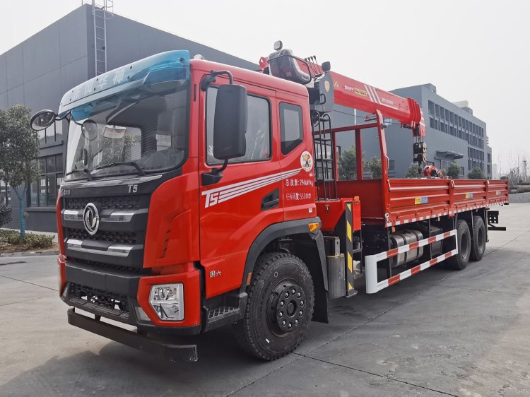 東風華神T5后雙橋三一12噸直臂式吊機隨車吊