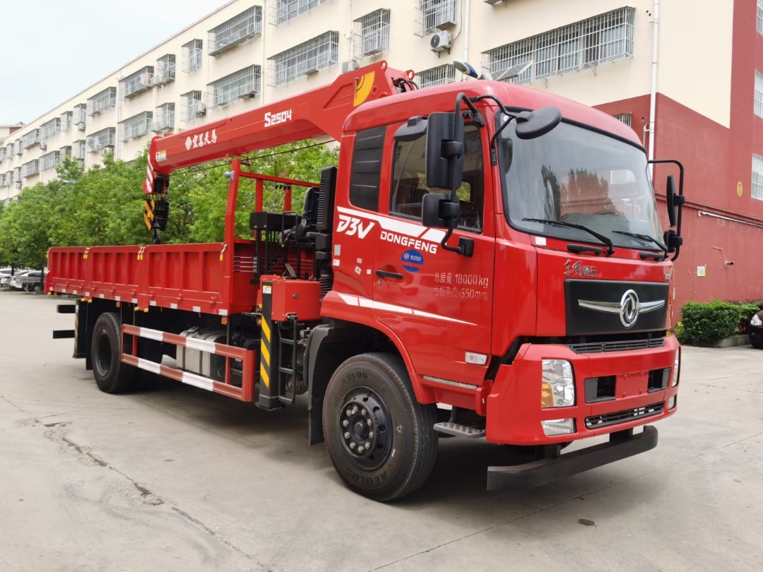 東風(fēng)專底D3V單橋宏昌天馬10噸四節(jié)臂吊機(jī)隨車吊