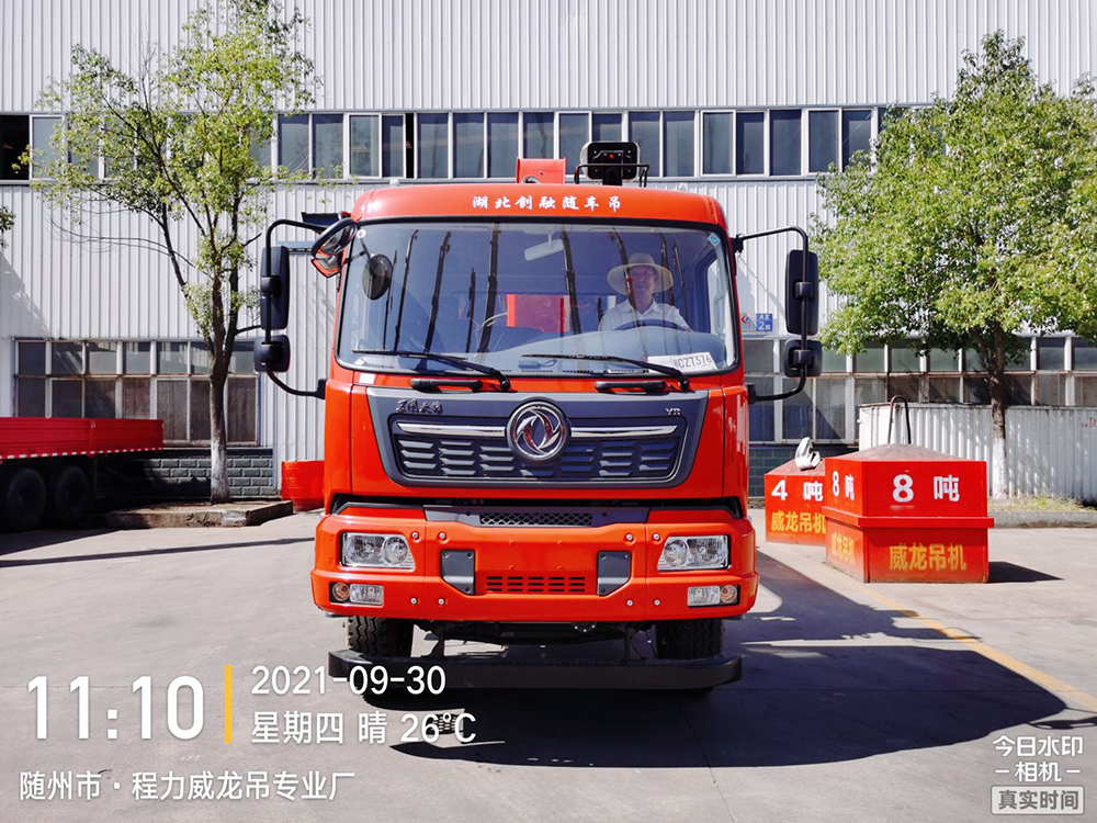 東風(fēng)天錦后八輪威龍12噸 5節(jié)臂吊機(jī)隨車吊