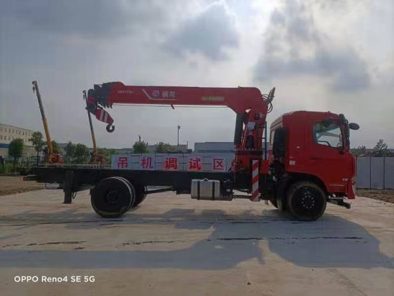 東風(fēng)暢行D3威龍10噸5節(jié)臂吊機(jī)隨車吊