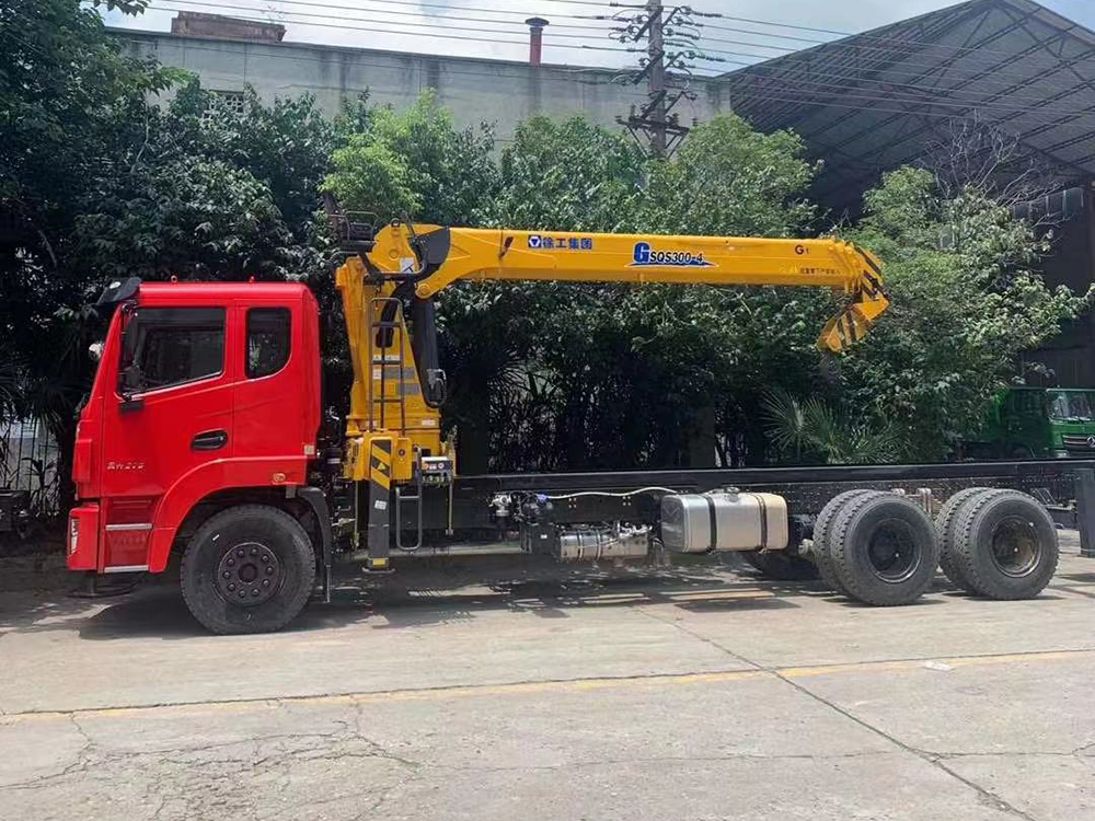 東風(fēng)錦程V6后八輪徐工12噸四節(jié)M系直臂吊機隨車吊