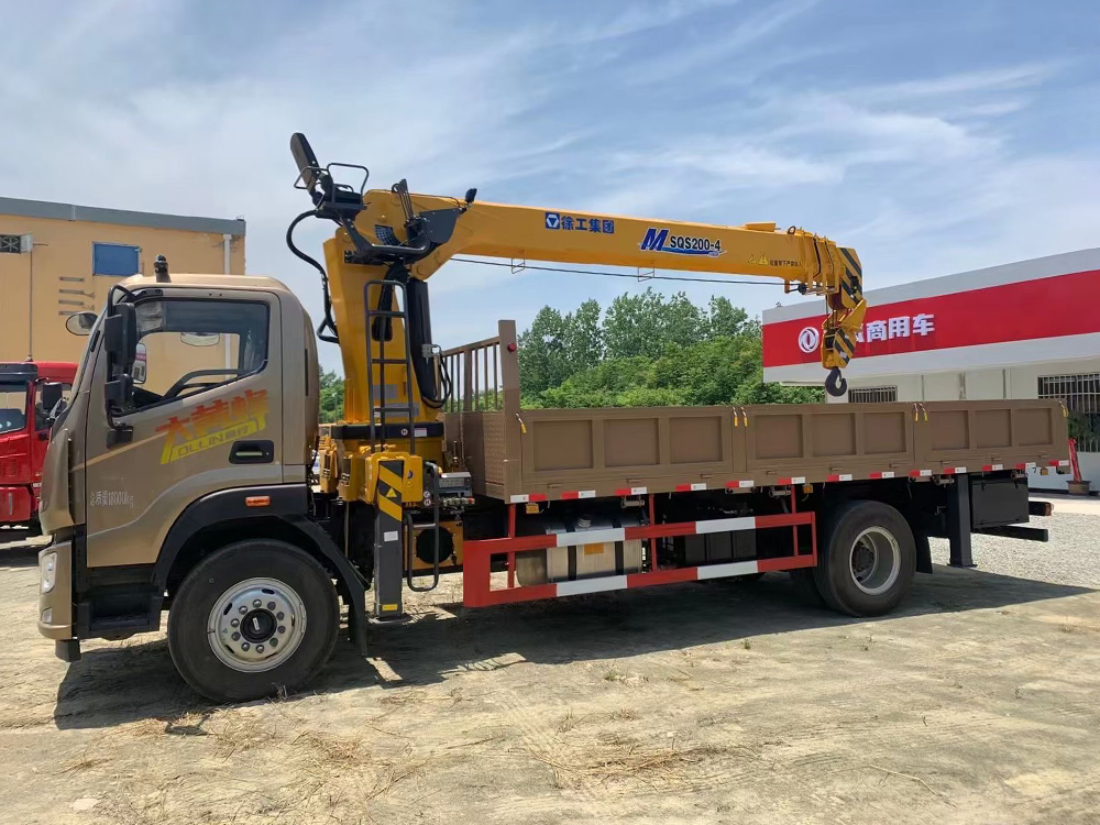 福田奧鈴單橋徐工8噸四節(jié)直臂吊機(jī)隨車吊