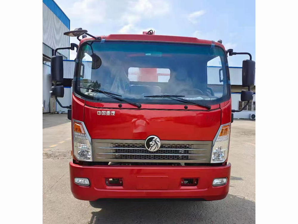 重汽藍(lán)牌長威5噸四節(jié)直臂吊機(jī)隨車吊