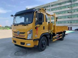 東風暢行D1徐工6.3噸四節(jié)直臂吊機隨車吊
