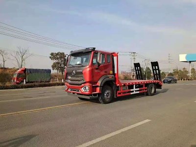 重汽豪沃新款平板運(yùn)輸車(chē)