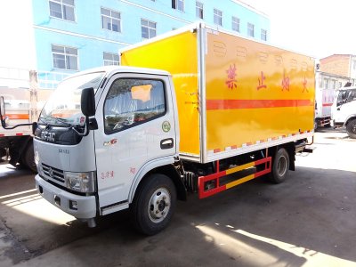 東風(fēng)藍(lán)牌爆破器材運(yùn)輸車