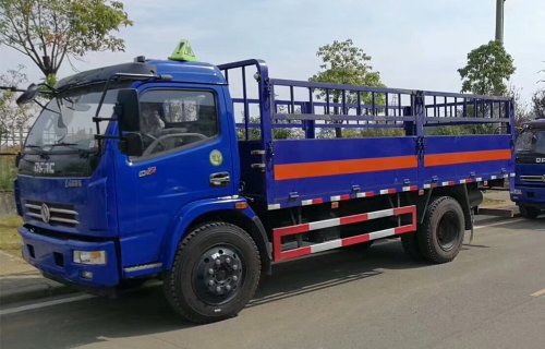 東風(fēng)6.5米氣瓶運(yùn)輸車(chē)