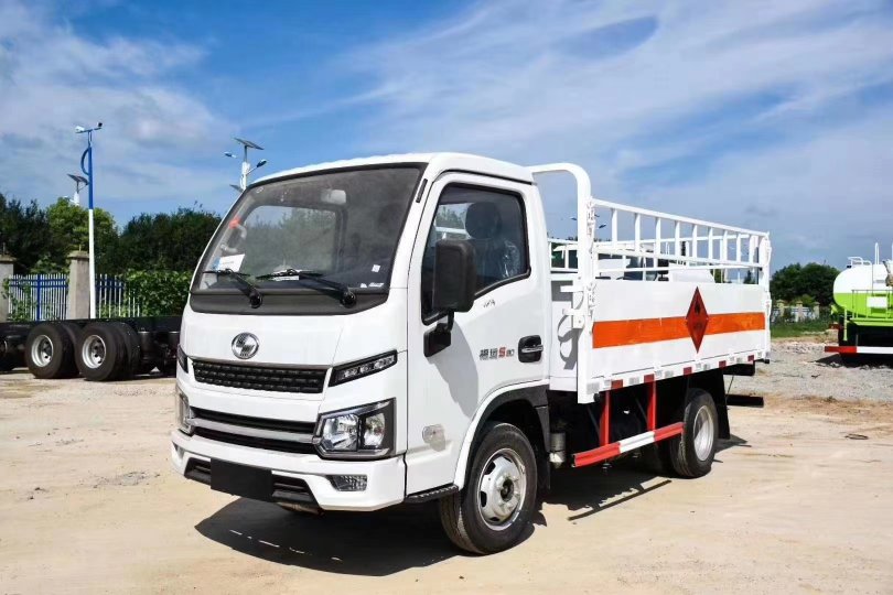 上汽躍進(jìn)柴油版氣瓶運(yùn)輸車(chē)