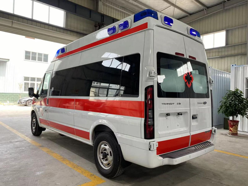 福特V348長軸高頂救護車