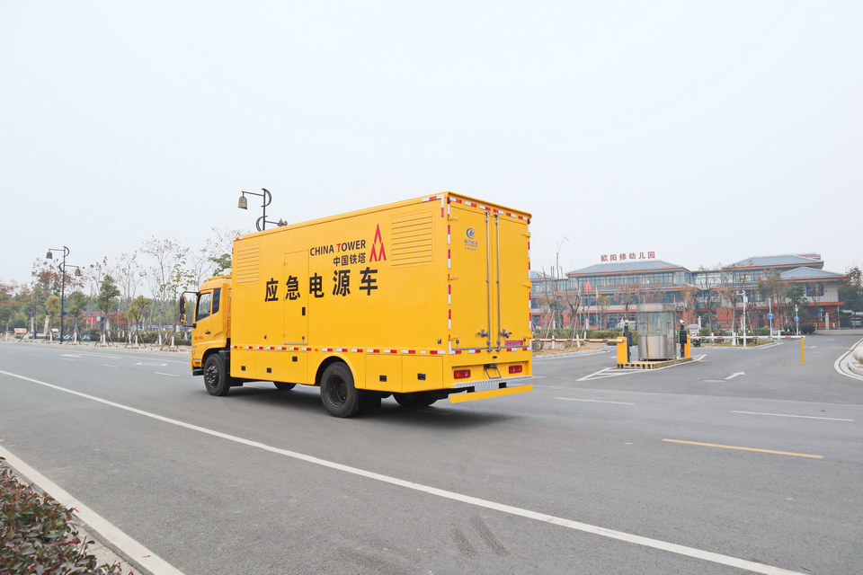 東風(fēng)天錦電源車
