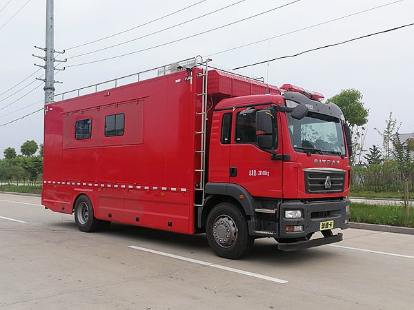 重汽汕德卡飲食保障車