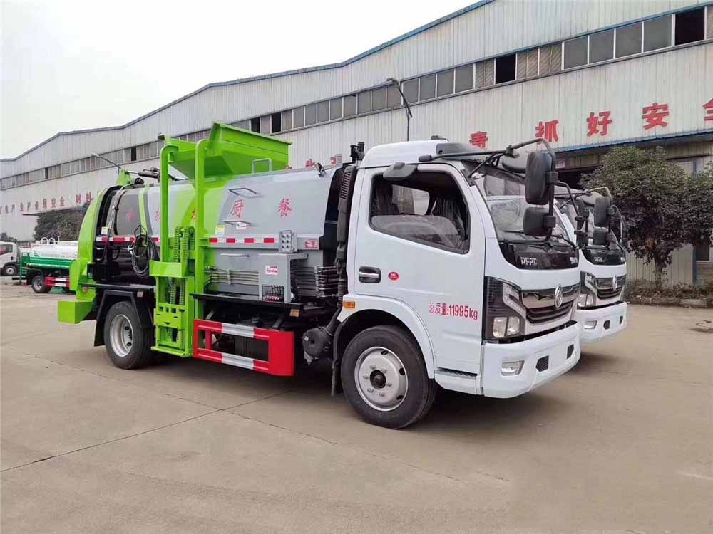 東風(fēng)D7/8方餐廚垃圾車