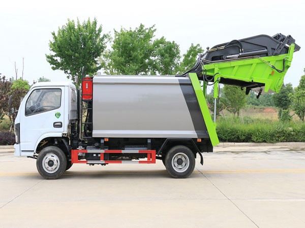 東風(fēng)福瑞卡6方壓縮垃圾車