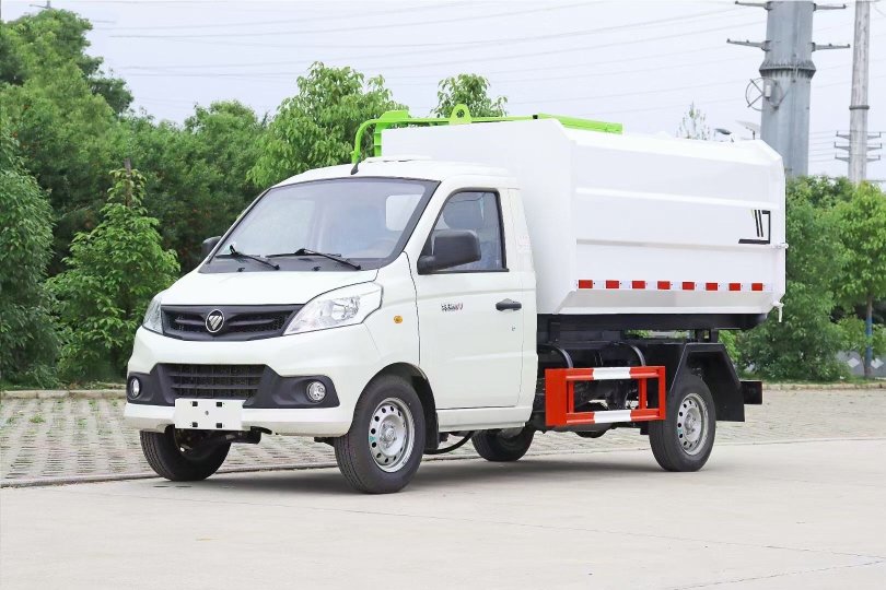 福田祥菱4方藍(lán)牌掛桶垃圾車(chē)