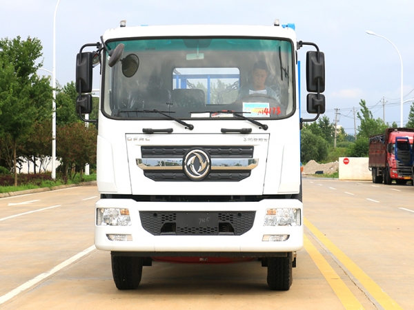 東風(fēng)D9/8~10方擺臂垃圾車