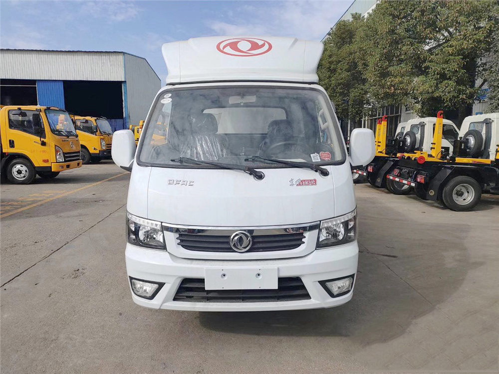 東風(fēng)途逸藍(lán)牌3-4方掛桶垃圾車