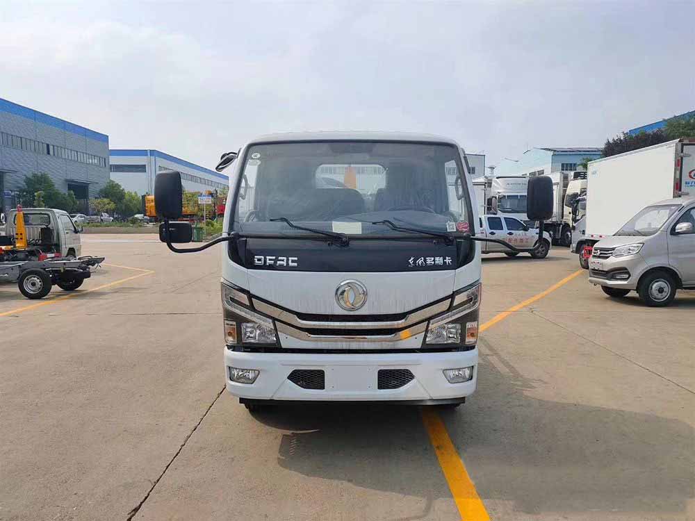 東風(fēng)多利卡D6/5方勾臂垃圾車