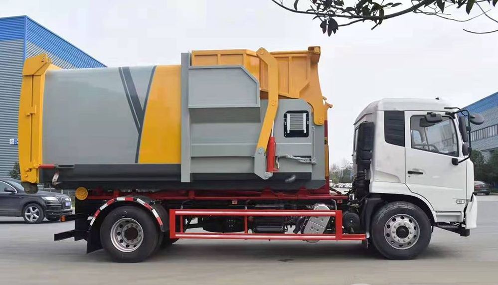 東風(fēng)天錦12方勾臂套臂垃圾車(chē)