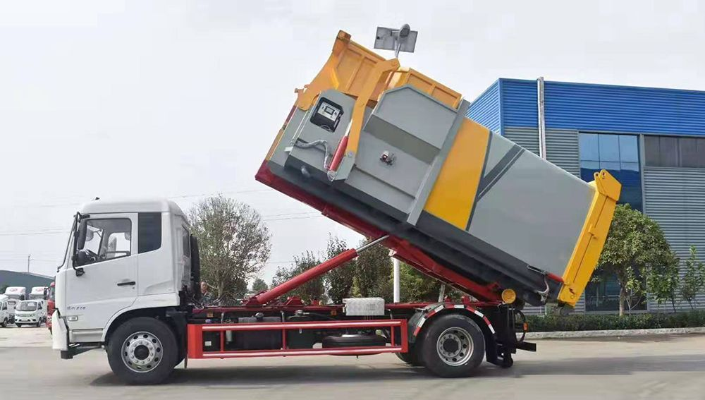 東風(fēng)天錦12方勾臂套臂垃圾車(chē)