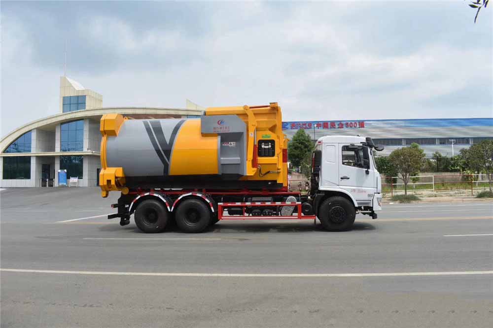 東風(fēng)專底后雙橋18方勾臂垃圾車