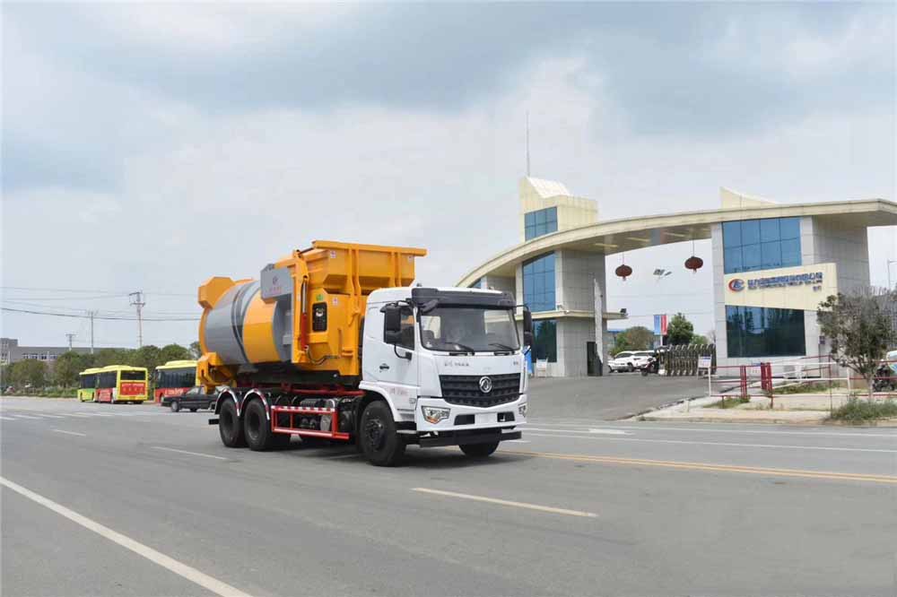 東風(fēng)專底后雙橋18方勾臂垃圾車