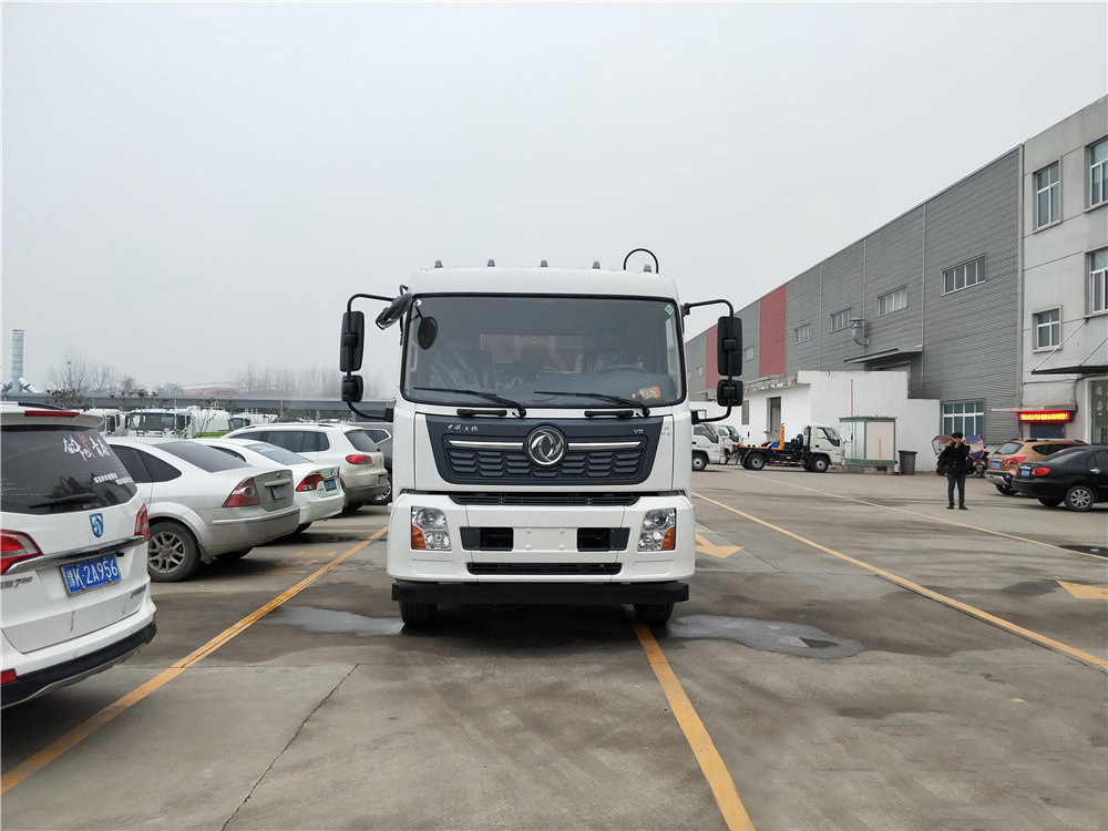 東風(fēng)天錦14方壓縮垃圾車