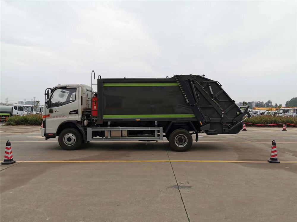 江淮V7/8方壓縮垃圾車