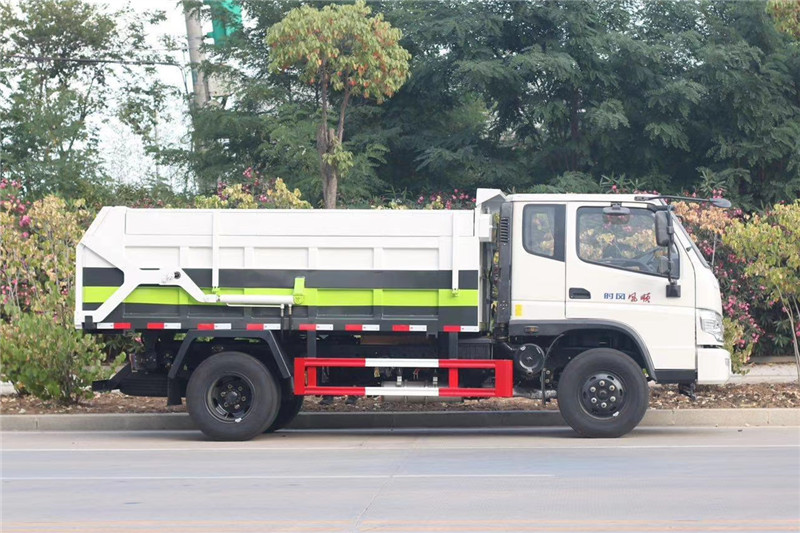 東風(fēng)8方對接式垃圾車