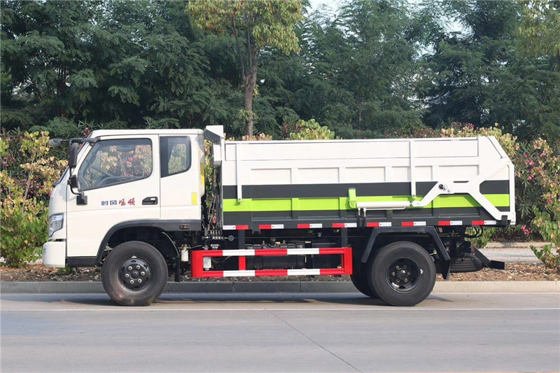 東風(fēng)8方對接式垃圾車