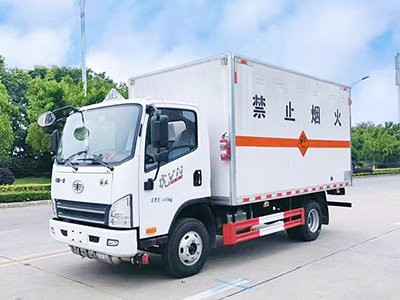 爆破器材車(chē)