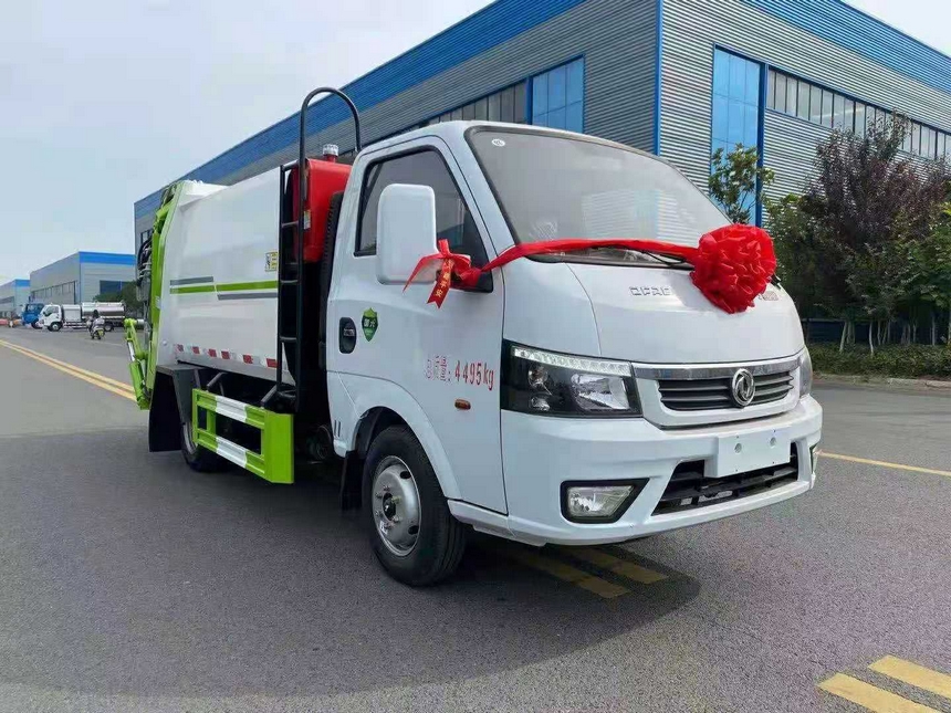 東風(fēng)途逸地庫版藍(lán)牌壓縮垃圾車