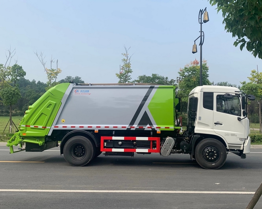 東風(fēng)天錦14方壓縮垃圾車