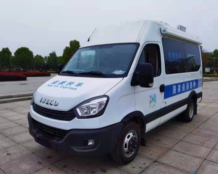 依維柯疫苗接種車