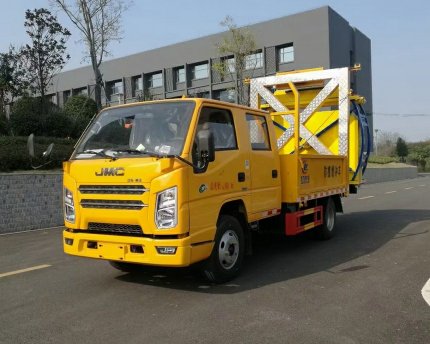 江鈴順達雙排防撞緩沖車