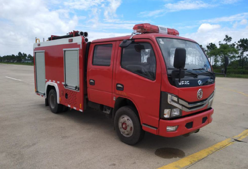 東風(fēng)2噸水罐消防車