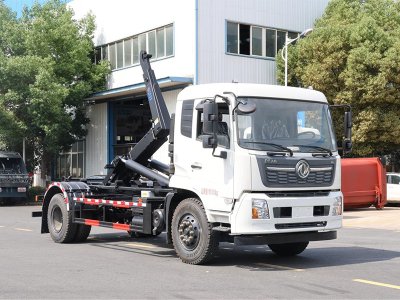 東風(fēng)天錦單橋勾臂垃圾車(chē)